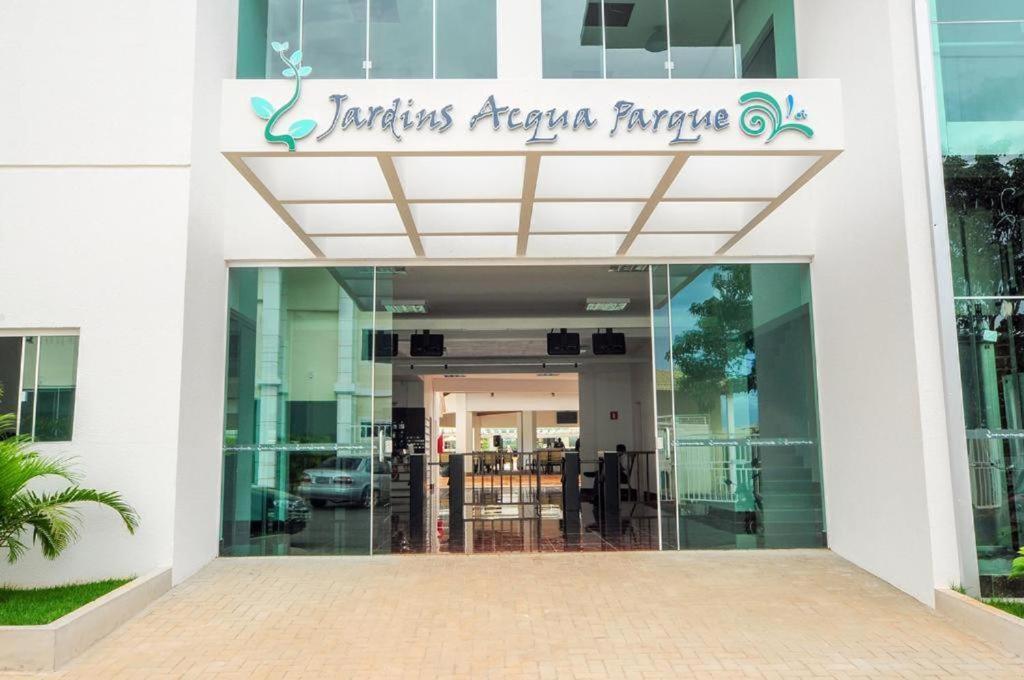 Lacqua Diroma - Parque Aquatico De Caldas Com Piscina De Ondas *