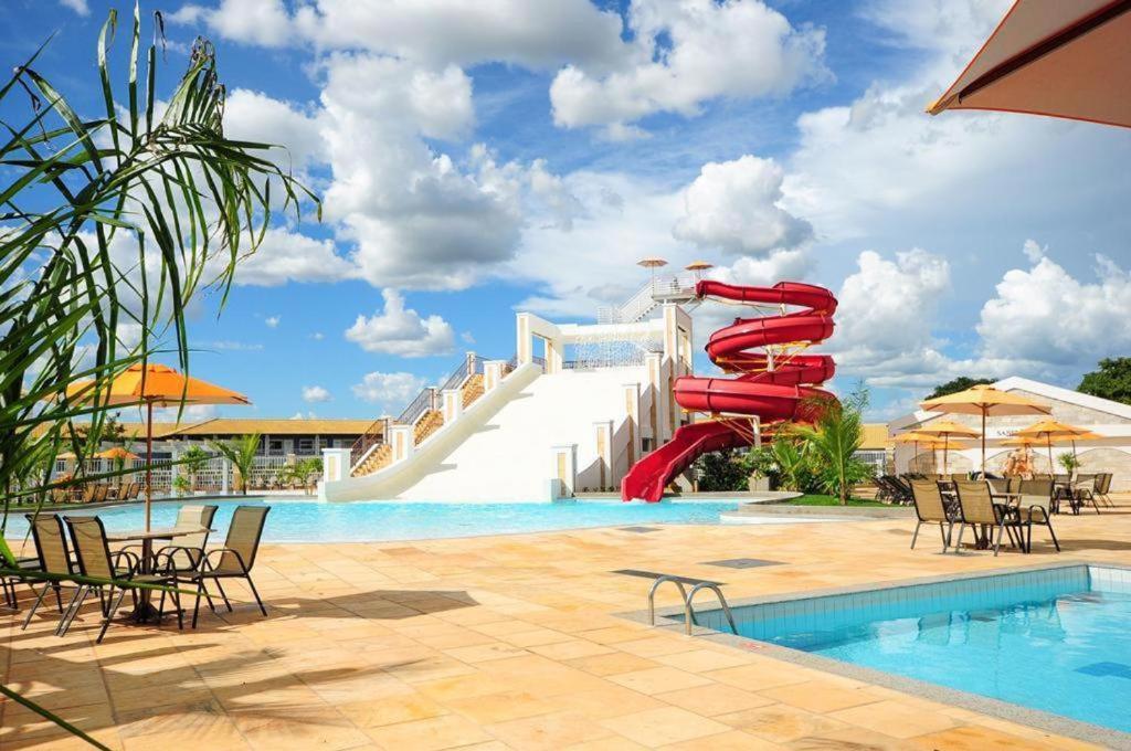 Aparthotel Lacqua Diroma - Parque Aquatico De Caldas Com Piscina De Ondas Caldas Novas