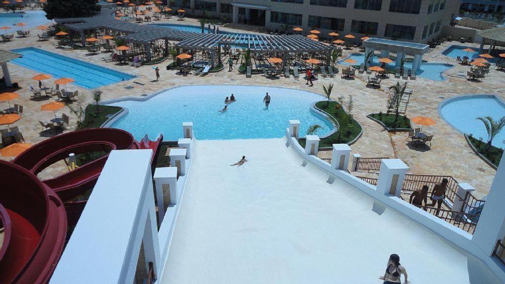 Lacqua Diroma - Parque Aquatico De Caldas Com Piscina De Ondas Aparthotel Caldas Novas