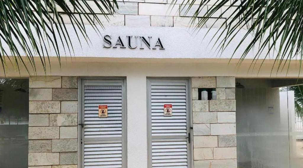 Lacqua Diroma - Parque Aquatico De Caldas Com Piscina De Ondas * Caldas Novas